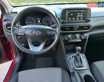 Красный Хендай Kona, объемом двигателя 2 л и пробегом 179 тыс. км за 13500 $, фото 26 на Automoto.ua