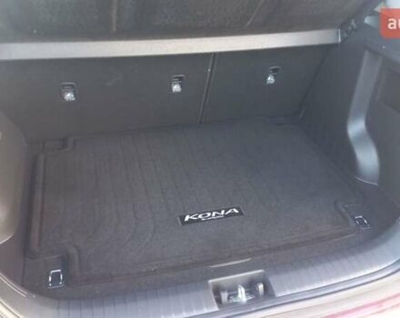 Червоний Хендай Kona, об'ємом двигуна 2 л та пробігом 42 тис. км за 17300 $, фото 7 на Automoto.ua