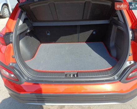 Красный Хендай Kona, объемом двигателя 0 л и пробегом 146 тыс. км за 20500 $, фото 11 на Automoto.ua