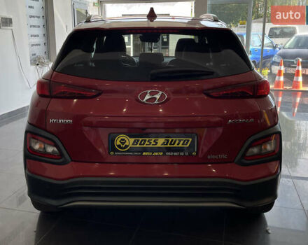 Червоний Хендай Kona, об'ємом двигуна 0 л та пробігом 103 тис. км за 18000 $, фото 5 на Automoto.ua