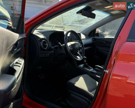 Красный Хендай Kona, объемом двигателя 2 л и пробегом 105 тыс. км за 14900 $, фото 11 на Automoto.ua