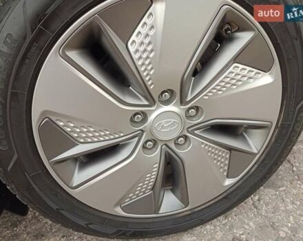 Червоний Хендай Kona, об'ємом двигуна 0 л та пробігом 156 тис. км за 16850 $, фото 39 на Automoto.ua