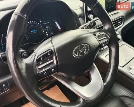 Червоний Хендай Kona, об'ємом двигуна 0 л та пробігом 156 тис. км за 16850 $, фото 48 на Automoto.ua