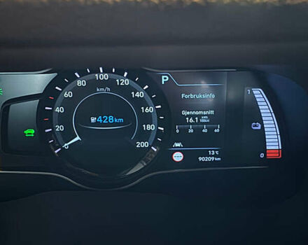 Красный Хендай Kona, объемом двигателя 0 л и пробегом 90 тыс. км за 14000 $, фото 8 на Automoto.ua