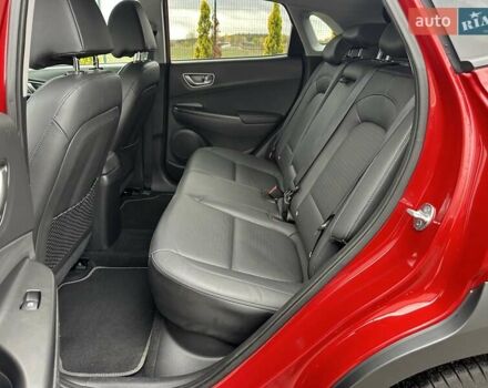 Красный Хендай Kona, объемом двигателя 0 л и пробегом 110 тыс. км за 16700 $, фото 20 на Automoto.ua