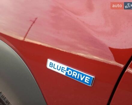 Червоний Хендай Kona, об'ємом двигуна 0 л та пробігом 156 тис. км за 16850 $, фото 44 на Automoto.ua