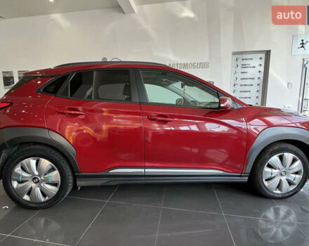 Червоний Хендай Kona, об'ємом двигуна 0 л та пробігом 103 тис. км за 18000 $, фото 7 на Automoto.ua