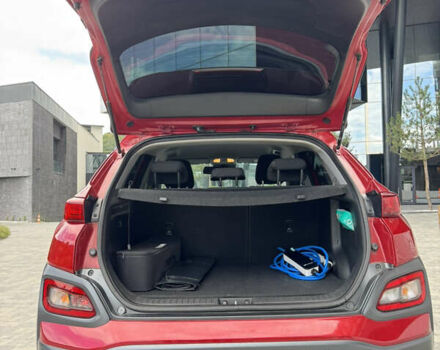 Красный Хендай Kona, объемом двигателя 0 л и пробегом 93 тыс. км за 18200 $, фото 17 на Automoto.ua