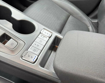 Красный Хендай Kona, объемом двигателя 0 л и пробегом 90 тыс. км за 14000 $, фото 18 на Automoto.ua