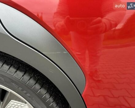 Красный Хендай Kona, объемом двигателя 0 л и пробегом 110 тыс. км за 16700 $, фото 45 на Automoto.ua