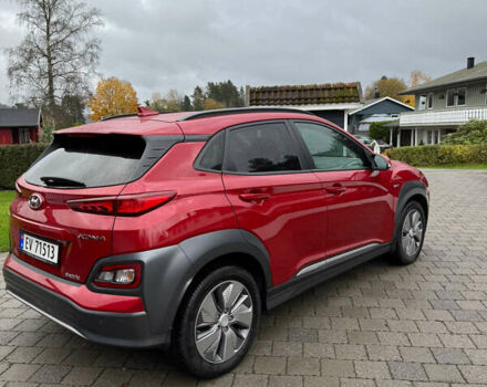 Красный Хендай Kona, объемом двигателя 0 л и пробегом 90 тыс. км за 14000 $, фото 5 на Automoto.ua