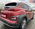 Красный Хендай Kona, объемом двигателя 0 л и пробегом 153 тыс. км за 16190 $, фото 5 на Automoto.ua