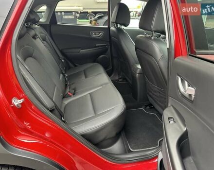 Красный Хендай Kona, объемом двигателя 0 л и пробегом 110 тыс. км за 16700 $, фото 21 на Automoto.ua