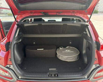 Красный Хендай Kona, объемом двигателя 0 л и пробегом 71 тыс. км за 17899 $, фото 14 на Automoto.ua