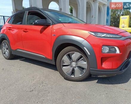 Красный Хендай Kona, объемом двигателя 0 л и пробегом 110 тыс. км за 17999 $, фото 7 на Automoto.ua