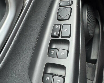 Красный Хендай Kona, объемом двигателя 0 л и пробегом 90 тыс. км за 14000 $, фото 16 на Automoto.ua