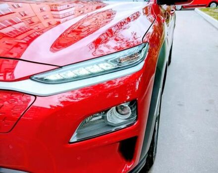 Красный Хендай Kona, объемом двигателя 0 л и пробегом 154 тыс. км за 17200 $, фото 3 на Automoto.ua