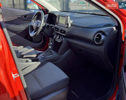 Красный Хендай Kona, объемом двигателя 2 л и пробегом 105 тыс. км за 14900 $, фото 16 на Automoto.ua
