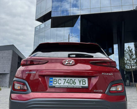 Красный Хендай Kona, объемом двигателя 0 л и пробегом 93 тыс. км за 18200 $, фото 2 на Automoto.ua