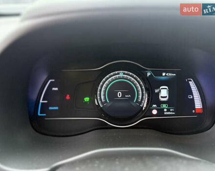 Красный Хендай Kona, объемом двигателя 0 л и пробегом 83 тыс. км за 17700 $, фото 7 на Automoto.ua