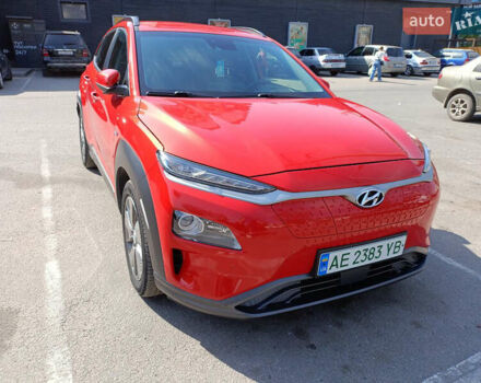 Красный Хендай Kona, объемом двигателя 0 л и пробегом 146 тыс. км за 20500 $, фото 2 на Automoto.ua