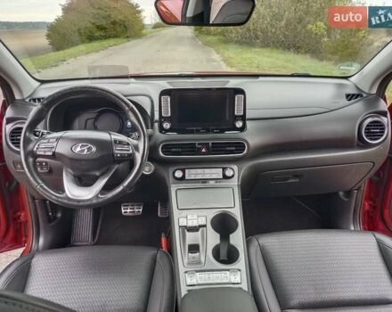 Червоний Хендай Kona, об'ємом двигуна 0 л та пробігом 156 тис. км за 16850 $, фото 38 на Automoto.ua