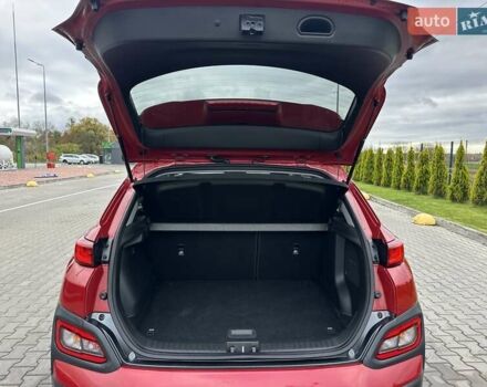 Красный Хендай Kona, объемом двигателя 0 л и пробегом 153 тыс. км за 16190 $, фото 9 на Automoto.ua