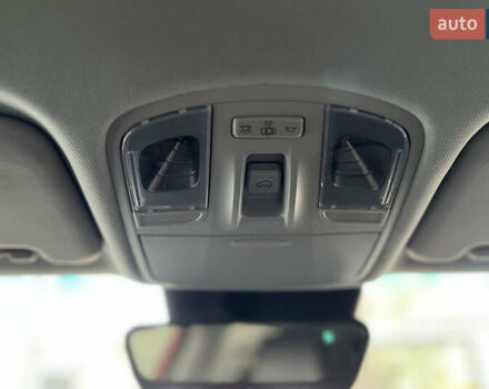 Червоний Хендай Kona, об'ємом двигуна 0 л та пробігом 103 тис. км за 18000 $, фото 21 на Automoto.ua