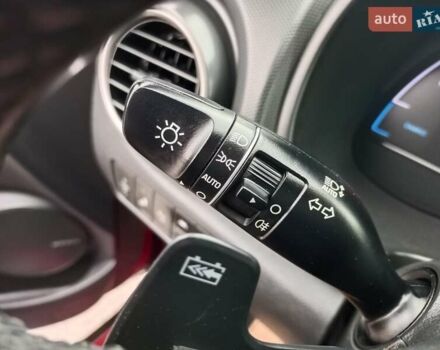 Червоний Хендай Kona, об'ємом двигуна 0 л та пробігом 156 тис. км за 16850 $, фото 49 на Automoto.ua