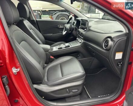 Красный Хендай Kona, объемом двигателя 0 л и пробегом 153 тыс. км за 16190 $, фото 26 на Automoto.ua
