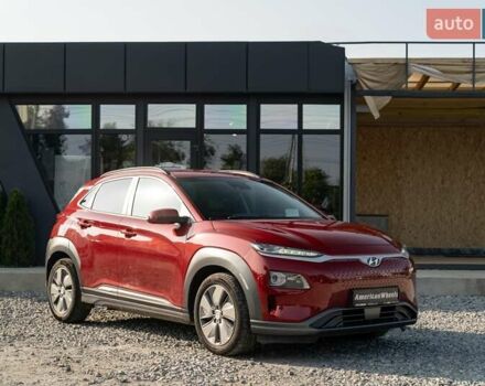 Красный Хендай Kona, объемом двигателя 0 л и пробегом 120 тыс. км за 16900 $, фото 2 на Automoto.ua