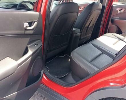 Красный Хендай Kona, объемом двигателя 0 л и пробегом 110 тыс. км за 17999 $, фото 4 на Automoto.ua