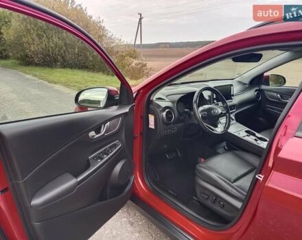 Червоний Хендай Kona, об'ємом двигуна 0 л та пробігом 156 тис. км за 16850 $, фото 11 на Automoto.ua