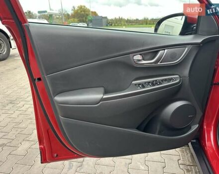 Красный Хендай Kona, объемом двигателя 0 л и пробегом 153 тыс. км за 16190 $, фото 15 на Automoto.ua