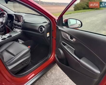 Червоний Хендай Kona, об'ємом двигуна 0 л та пробігом 156 тис. км за 16850 $, фото 22 на Automoto.ua