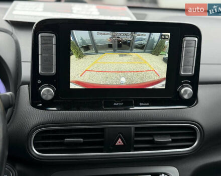 Красный Хендай Kona, объемом двигателя 0 л и пробегом 83 тыс. км за 17700 $, фото 18 на Automoto.ua