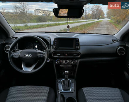 Червоний Хендай Kona, об'ємом двигуна 2 л та пробігом 42 тис. км за 14300 $, фото 12 на Automoto.ua