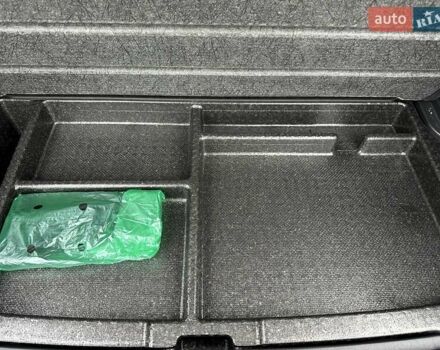 Красный Хендай Kona, объемом двигателя 0 л и пробегом 110 тыс. км за 16700 $, фото 13 на Automoto.ua