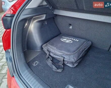 Красный Хендай Kona, объемом двигателя 0 л и пробегом 104 тыс. км за 17800 $, фото 54 на Automoto.ua