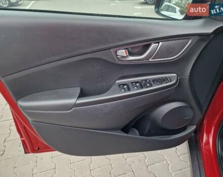 Червоний Хендай Kona, об'ємом двигуна 0 л та пробігом 79 тис. км за 16200 $, фото 21 на Automoto.ua