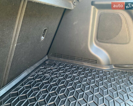 Красный Хендай Kona, объемом двигателя 0 л и пробегом 73 тыс. км за 17000 $, фото 10 на Automoto.ua