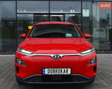 Красный Хендай Kona, объемом двигателя 0 л и пробегом 70 тыс. км за 19917 $, фото 1 на Automoto.ua