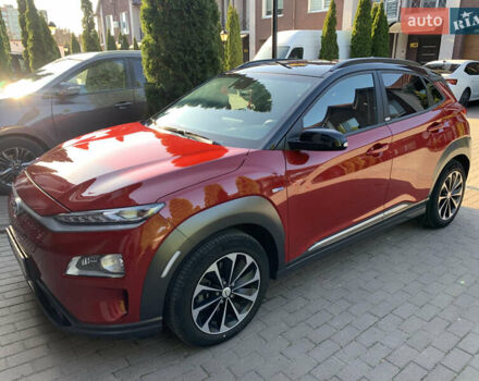 Красный Хендай Kona, объемом двигателя 0 л и пробегом 67 тыс. км за 16800 $, фото 3 на Automoto.ua