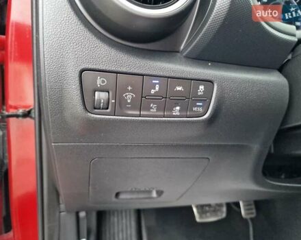 Червоний Хендай Kona, об'ємом двигуна 0 л та пробігом 79 тис. км за 16200 $, фото 25 на Automoto.ua