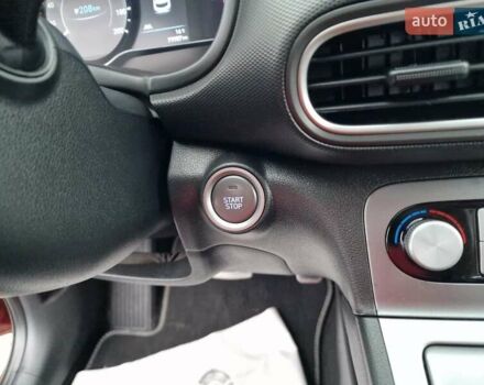 Червоний Хендай Kona, об'ємом двигуна 0 л та пробігом 79 тис. км за 16200 $, фото 33 на Automoto.ua