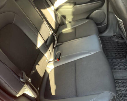 Красный Хендай Kona, объемом двигателя 0 л и пробегом 73 тыс. км за 17000 $, фото 12 на Automoto.ua