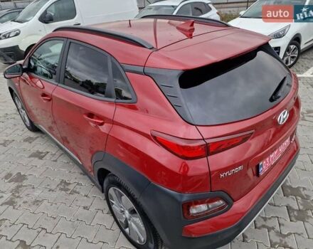 Красный Хендай Kona, объемом двигателя 0 л и пробегом 101 тыс. км за 16200 $, фото 10 на Automoto.ua