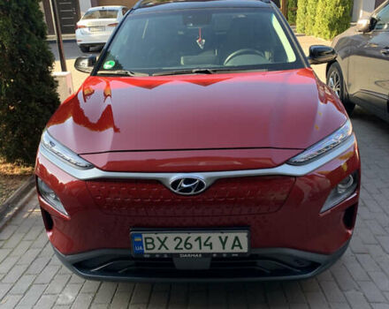 Красный Хендай Kona, объемом двигателя 0 л и пробегом 73 тыс. км за 17000 $, фото 1 на Automoto.ua