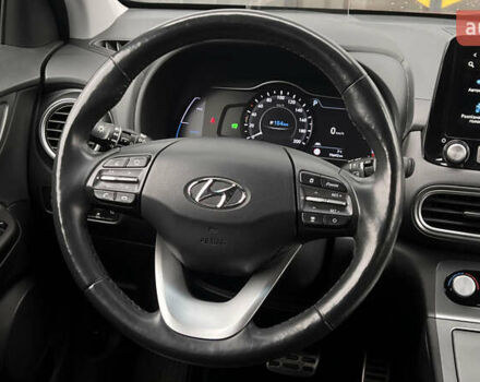 Красный Хендай Kona, объемом двигателя 0 л и пробегом 70 тыс. км за 19917 $, фото 15 на Automoto.ua