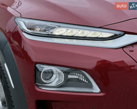 Красный Хендай Kona, объемом двигателя 0 л и пробегом 135 тыс. км за 17990 $, фото 18 на Automoto.ua